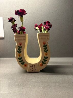 Best of Luck Horseshoe Bud Vase - Cream Floral Accent